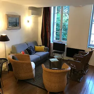 https://duplex-face-au-palais.fr-provencehotel.com